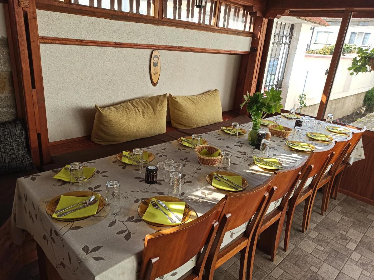 Guest House Ganovi Kalofer Exterior photo