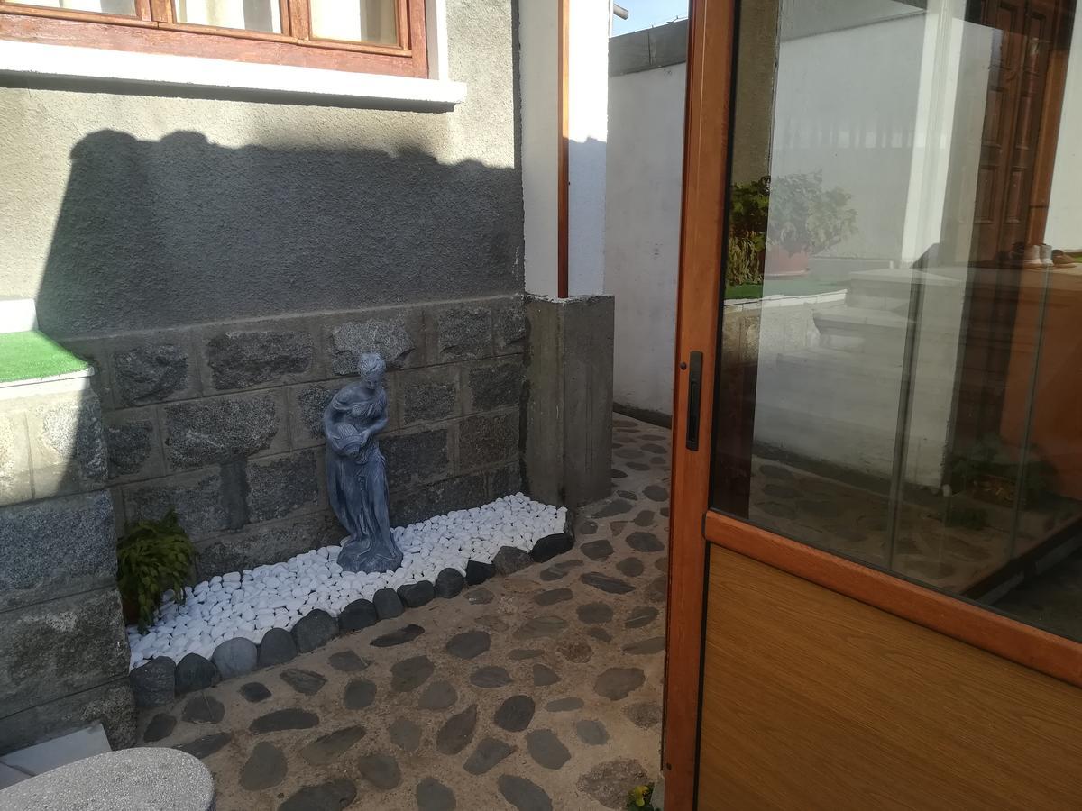 Guest House Ganovi Kalofer Exterior photo